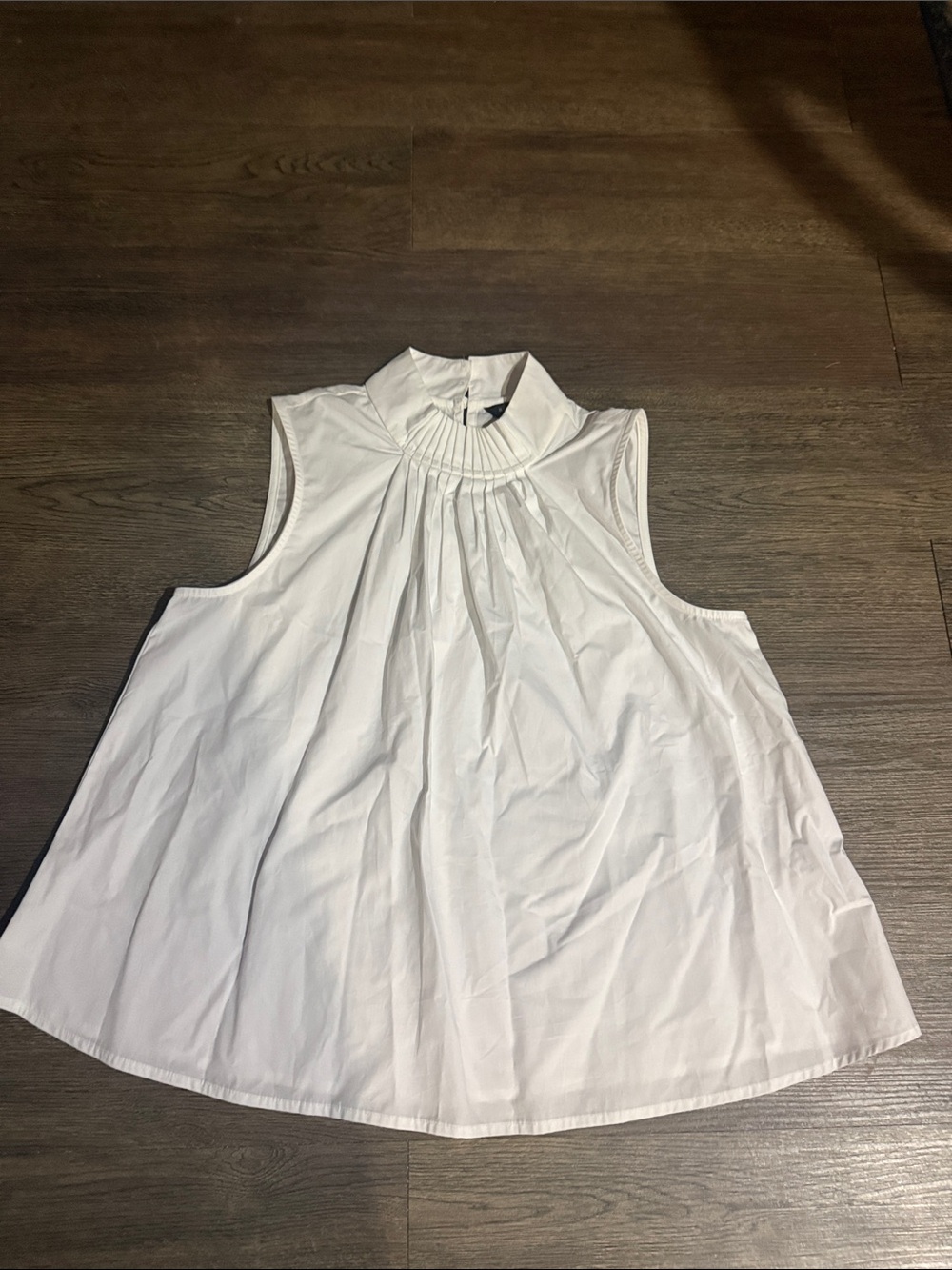 Banana Republic White Sleeveless Pleated Neck Blouse